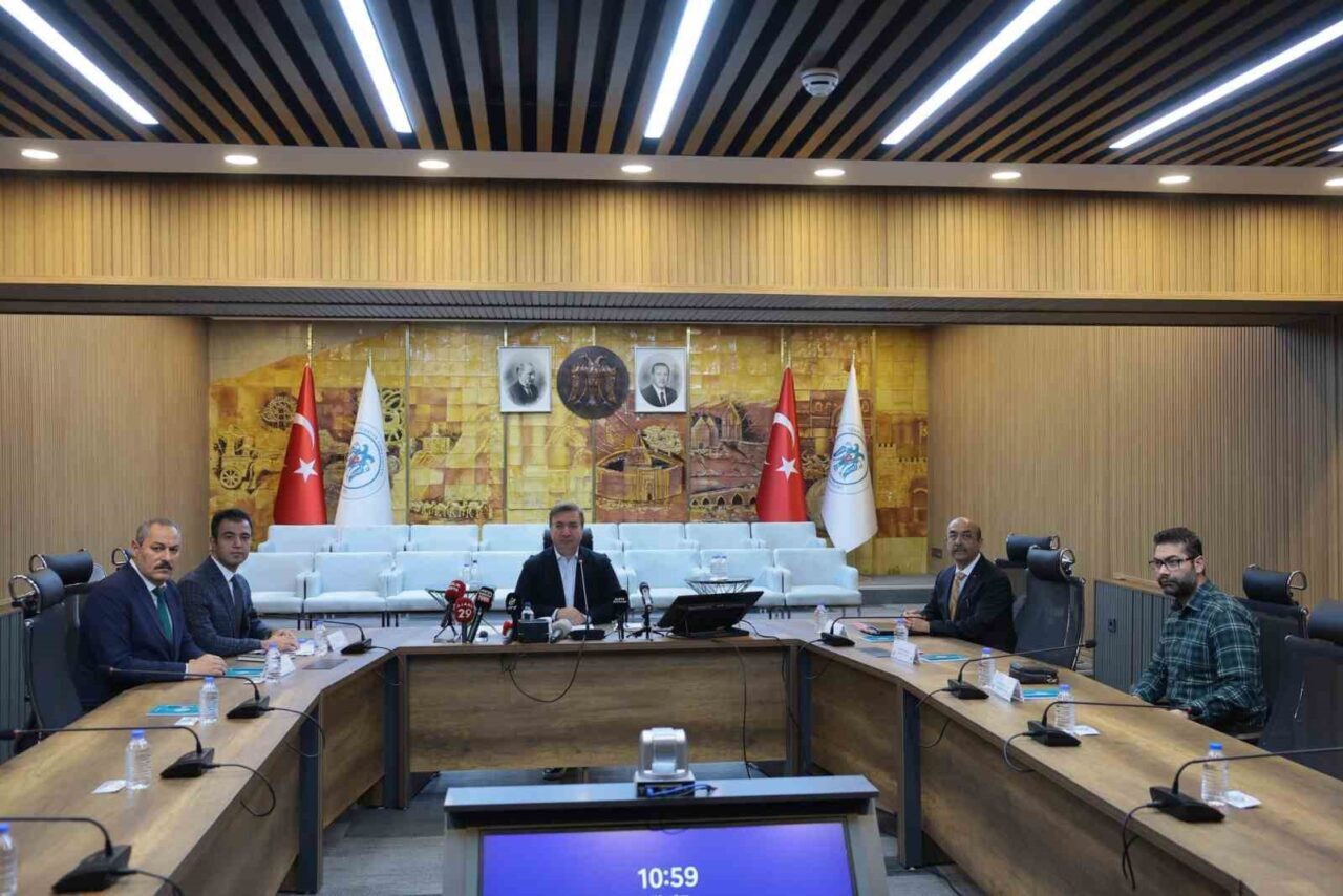 Erzincan’da Sağlıklı Yaşam Ligi Projesi Tanıtıldı: Gençlerin Sağlıklı Gelişimi İçin Önemli Adımlar Atılıyor