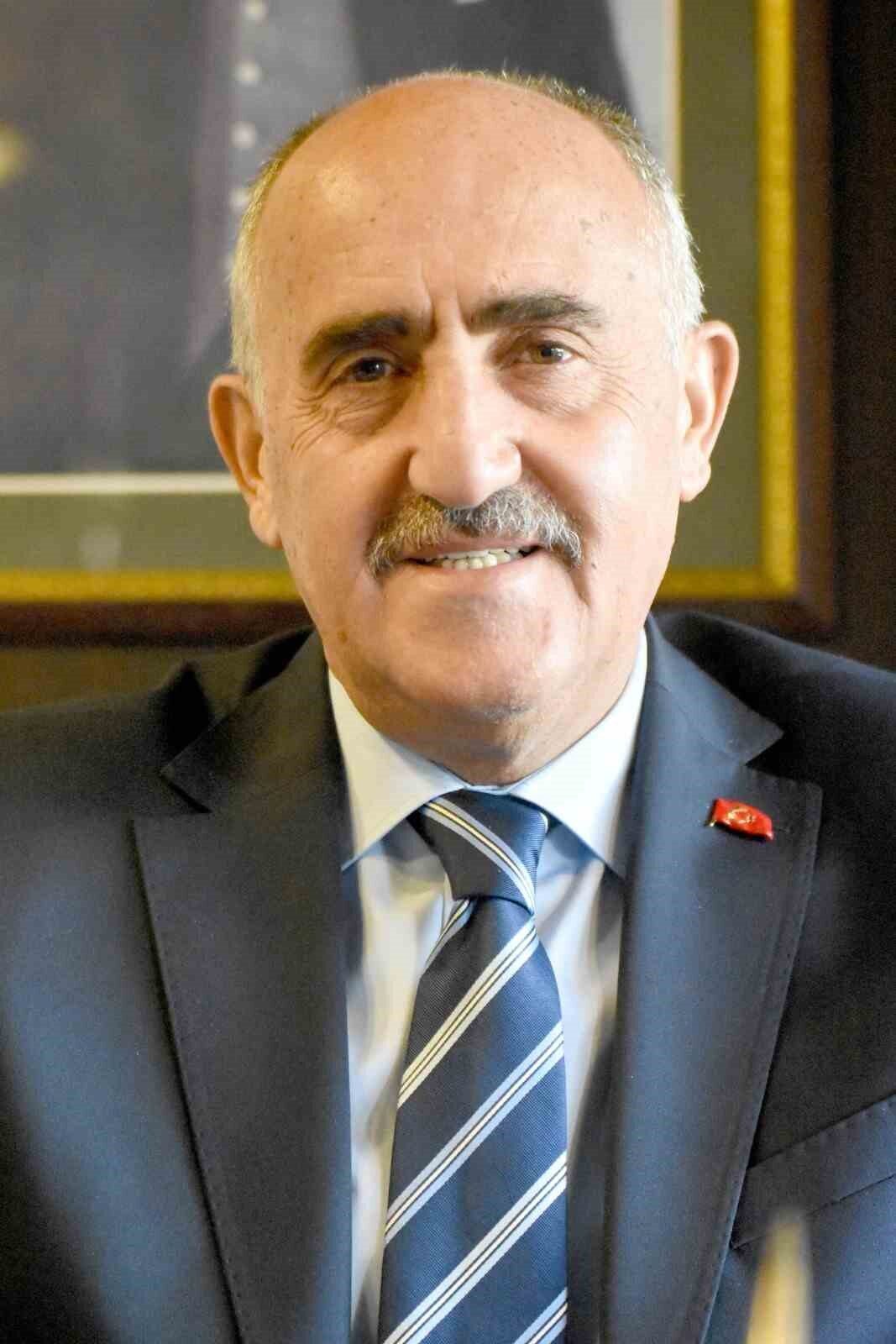 Erzurum Kent Konseyi Başkanı Hüseyin Tanfer, Cumhurbaşkanı Recep Tayyip Erdoğan'ın