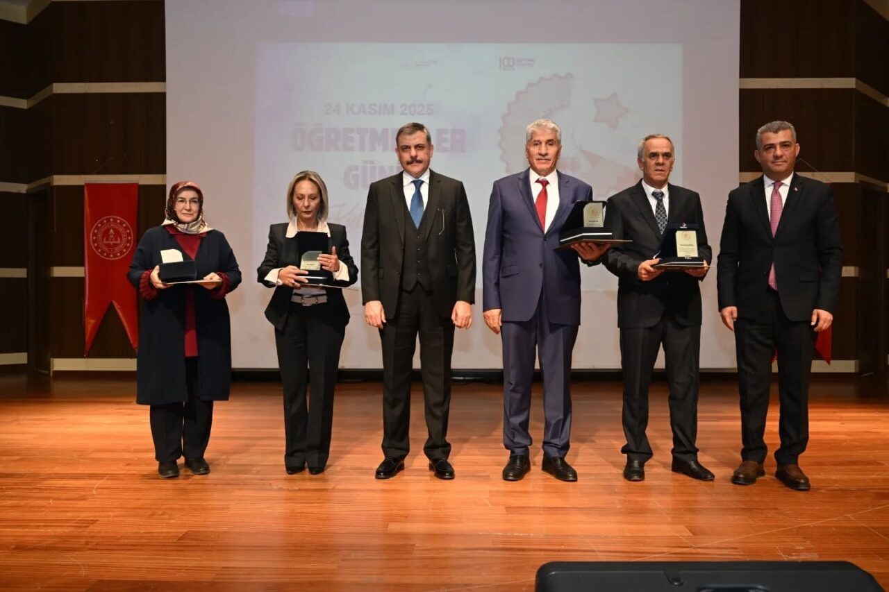 Erzurum'da 24 Kasım Öğretmenler Günü etkinliği, Atatürk Üniversitesi Nene Hatun