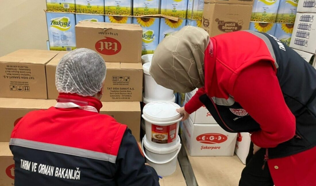 Erzurum’da Gıda Üretim Tesislerine Yönelik 328 Denetim Gerçekleştirildi Erzurum'da 7-14 Kasım 2025 tarihleri arasında gıda işletmeleri için yapılan