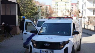 Erzurum'da sabah saatlerinde meydana gelen doğal gaz patlamasında 2 katlı