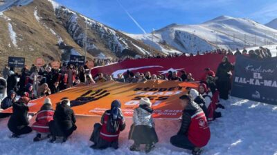 Erzurum'da düzenlenen "Şiddete Karşı Tek Yürek Yürüyüşü", 400 katılımcıyla kadına