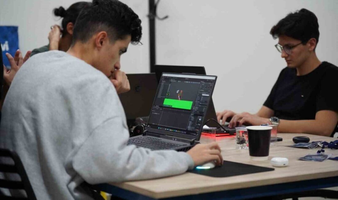 Esenler Belediyesi’nden Filistin Temalı Oyun Geliştirme Kampı: Gençler Dijital Projelerle Farkındalık Oluşturdu Esenler Belediyesi'nin düzenlediği Filistin temalı Oyun Geliştirme Kampı, 14-16 Kasım