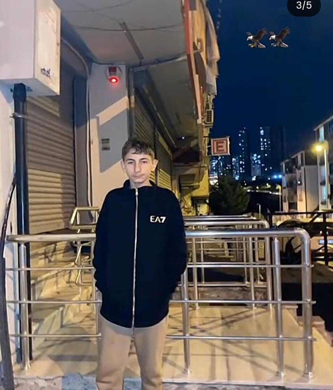 Esenyurt’ta Evde Yalnız Kalan 13 Yaşındaki Çocuk, Baygın Halde Bulunarak Hastaneye Kaldırıldı, Hayatını Kaybetti