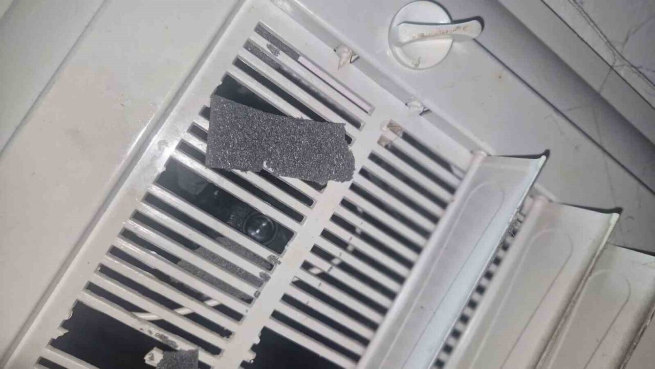 İstanbul Esenyurt'taki bir inşaat firmasında, kadınlar tuvaletinde gizlenmiş bir kamera