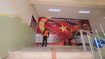 Esenyurt Belediyesi, ilçe okullarında ara tatilde bakım ve onarım çalışmaları