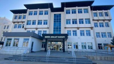 Antalya'nın Serik ilçesinde, eski CHP Serik İlçe Başkanı Y.E. ve