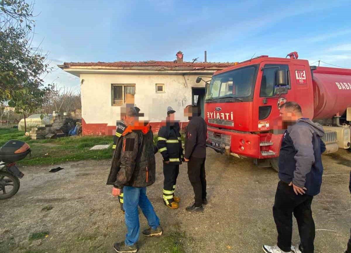 Kırklareli'nin Babaeski ilçesinde B.D., boşandığı eşi C.S. ve onunla yaşayan
