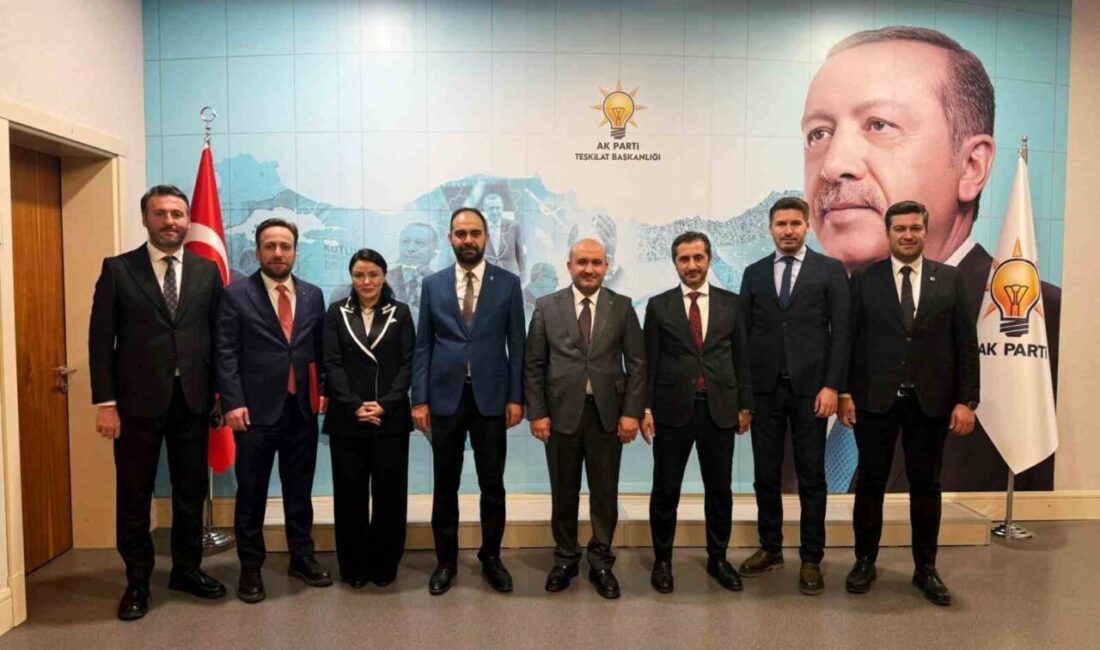 Eskişehir'de AK Parti Odunpazarı İlçe Başkanlığı’na Mustafa Kemal Bandırma, Tepebaşı