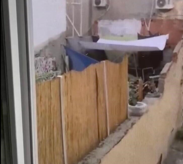 Eskişehir'de köpeğe eziyet eden Y.Z.T. isimli şahıs, polis tarafından yakalanarak