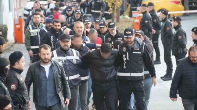 Eskişehir'de silahlı organize suç örgütüne yönelik düzenlenen operasyonda, 10'u tutuklu