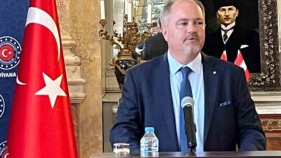 Eskişehir Osmangazi Üniversitesi Hukuk Fakültesi öğretim üyesi Prof. Dr. Alpay