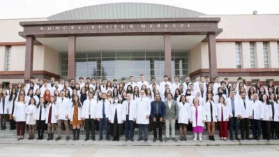 Eskişehir Osmangazi Üniversitesi Diş Hekimliği Fakültesi, 2025-2026 Eğitim-Öğretim Yılı Beyaz