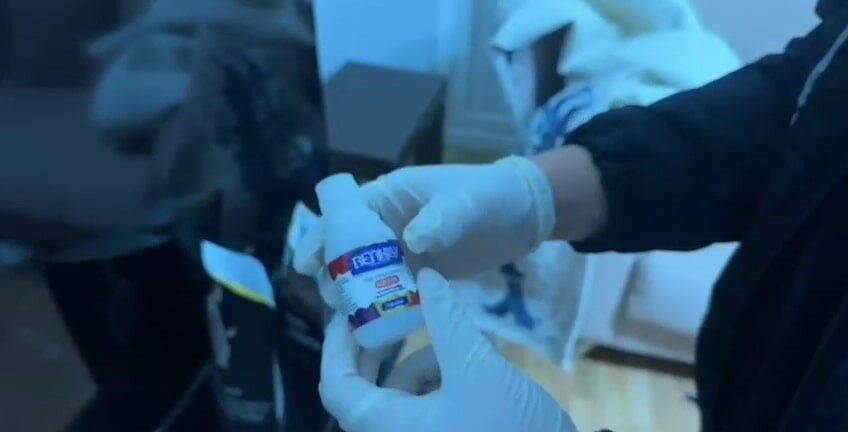 Sakarya'nın Adapazarı ve Serdivan ilçelerinde gerçekleştirilen uyuşturucu operasyonunda 10 kişi