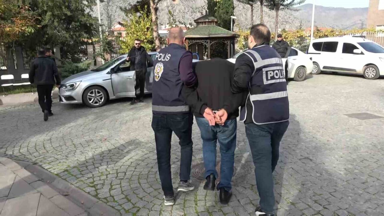 Amasya'da 76 yaşındaki Fatma Kılıç'ın cinayet kurbanı olduğu, DNA bulgularıyla