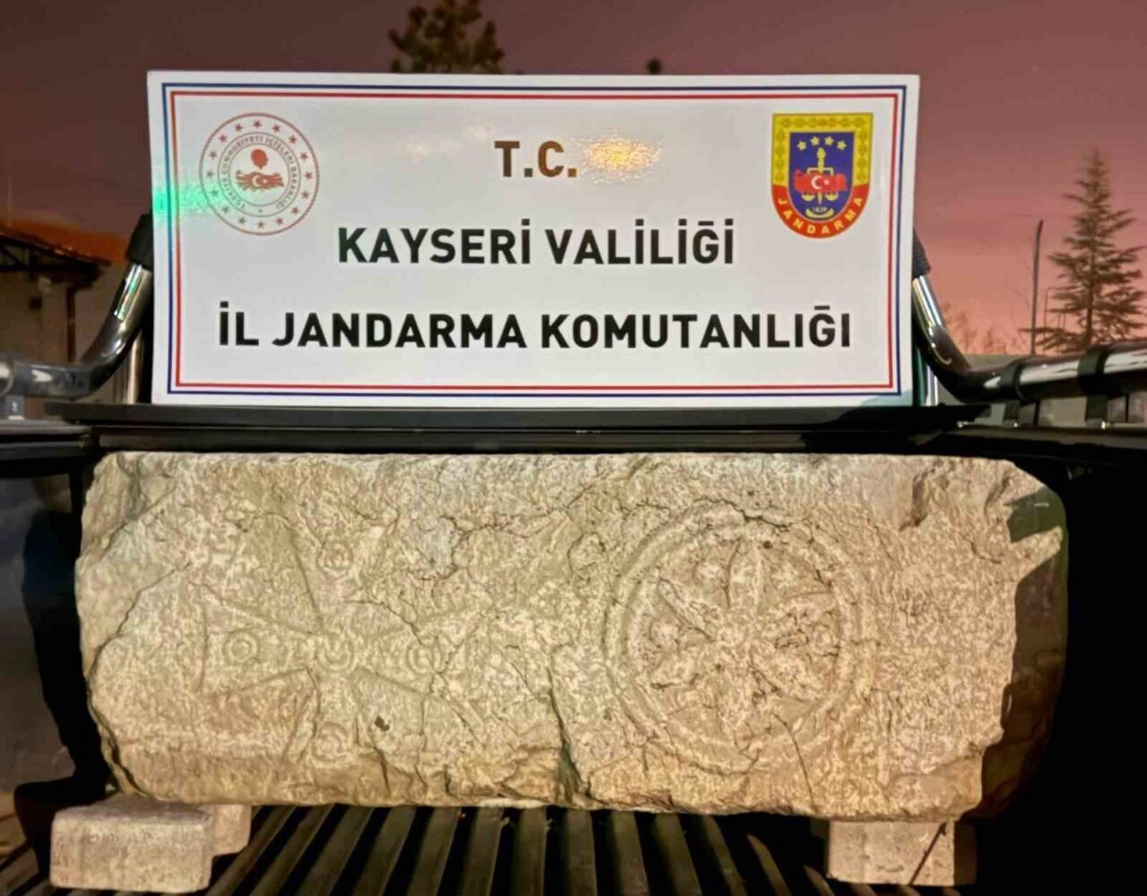 Kayseri’nin Yahyalı ilçesinde jandarma ekipleri, M.S.’nin evinde yaptığı aramada VI.