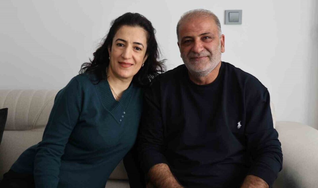 Elazığ'da deprem sonrası TOKİ konutlarına yerleşen Arzu İnce, evinden memnuniyet