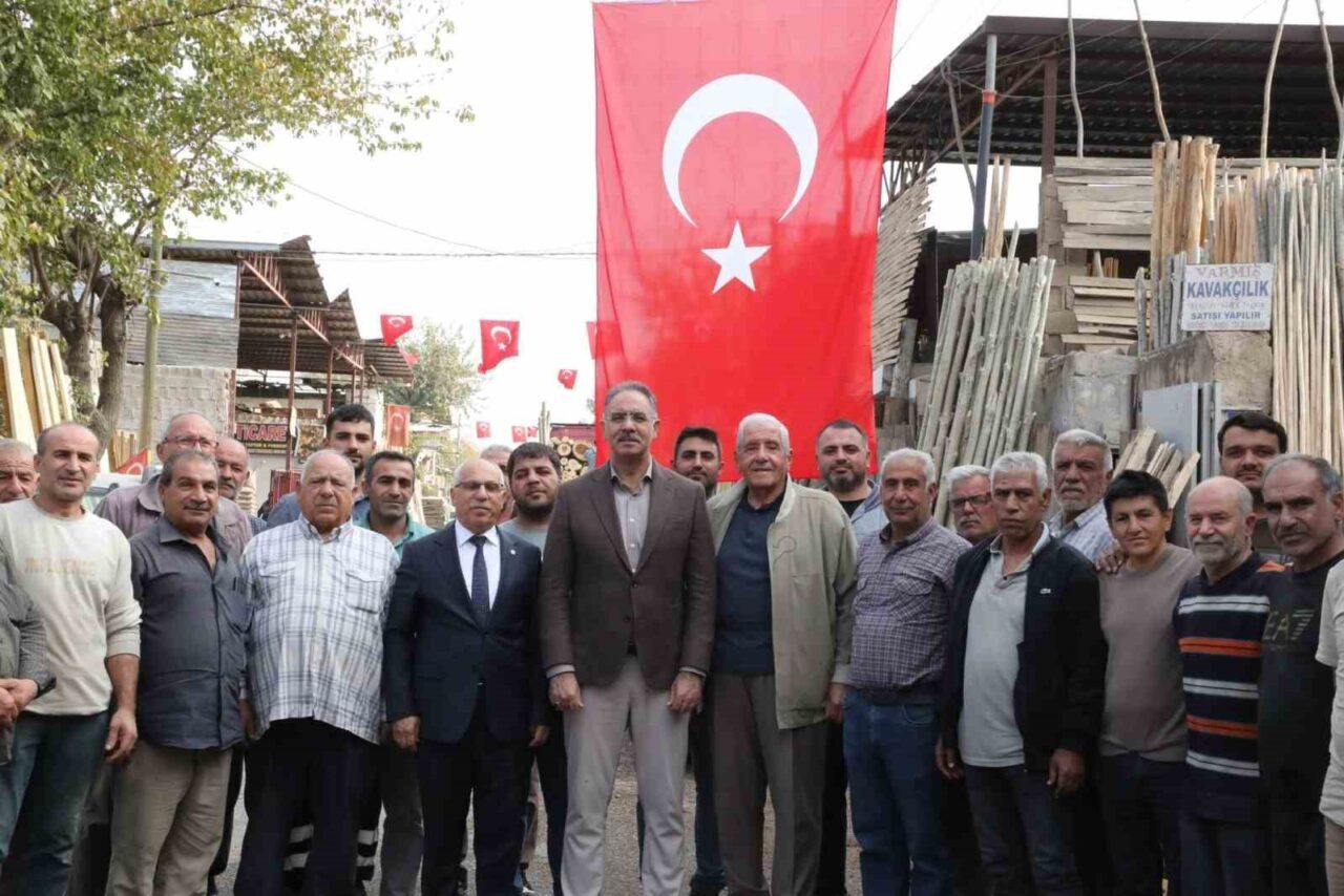 Eyyübiye Belediye Başkanı Mehmet Kuş, Hızarcılar ve Kavakçılar Sitesi esnafıyla