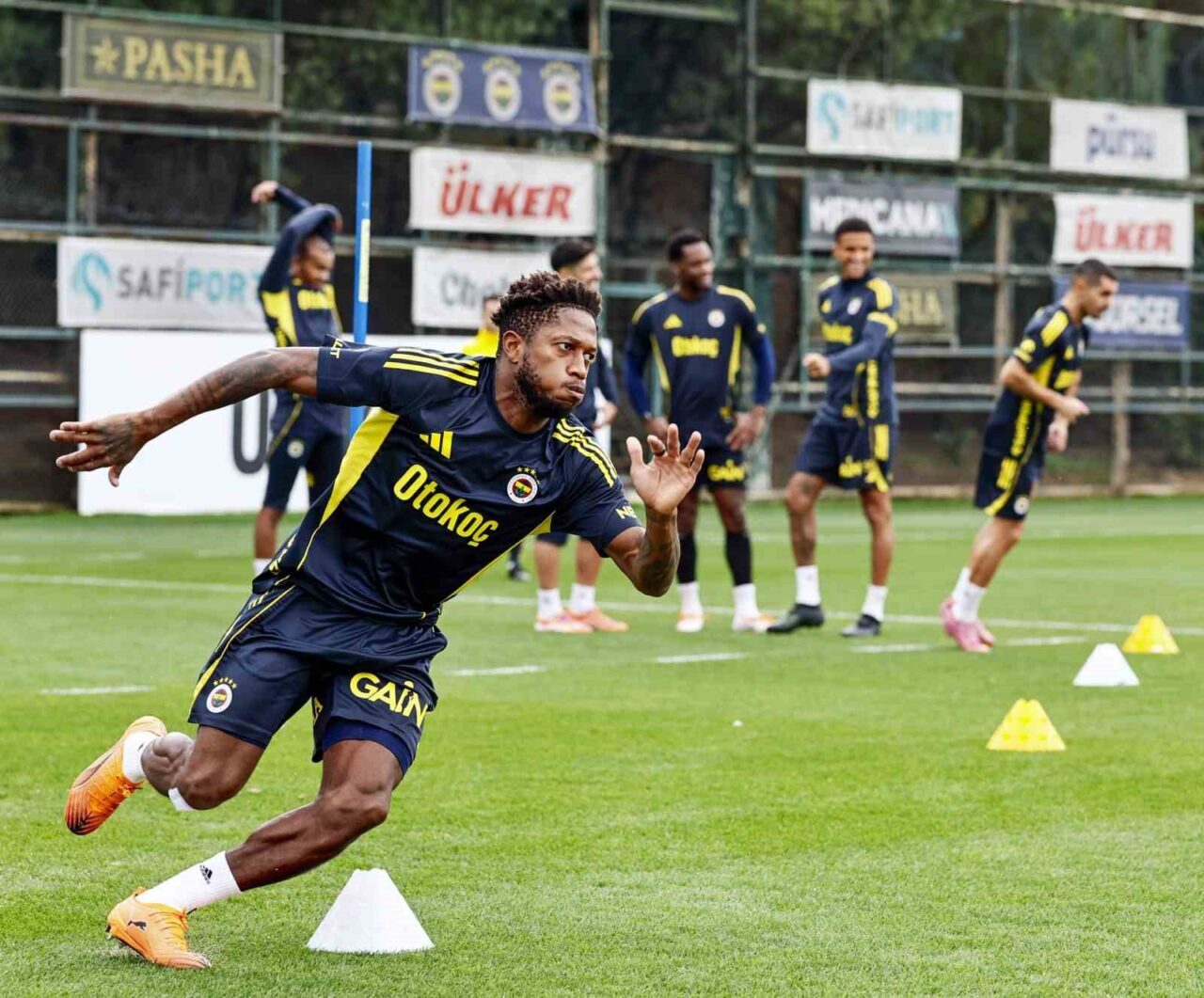 Fenerbahçe, Çaykur Rizespor ile oynayacağı maç için hazırlıklarına Can Bartu