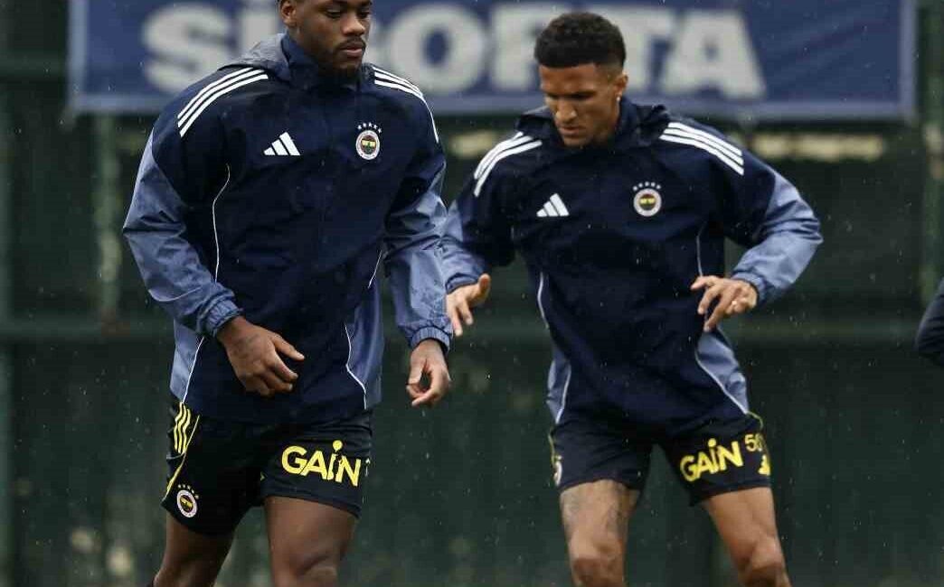 Fenerbahçe, 1 Aralık Pazartesi günü saat 20.00'de Galatasaray ile yapacağı