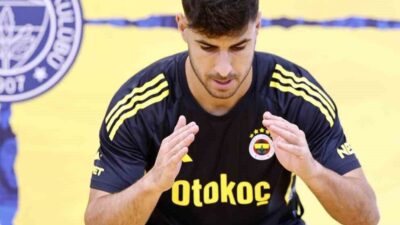 Fenerbahçe, Çaykur Rizespor ile oynayacağı maç öncesi hazırlıklarını akşam saatlerinde