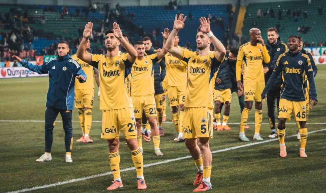 Fenerbahçe, Trendyol Süper Lig'in 13. haftasında Çaykur Rizespor'u 5-2 mağlup