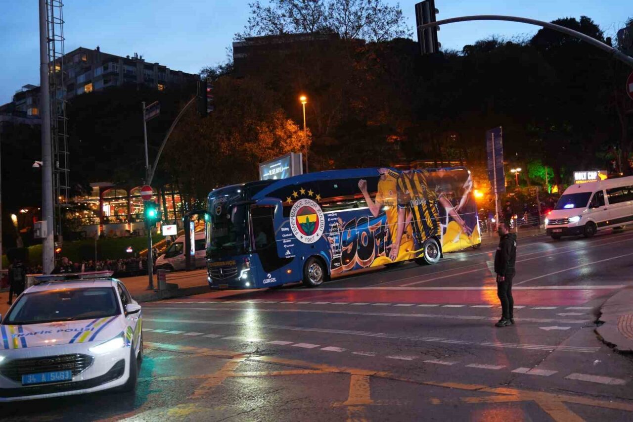Fenerbahçe, Trendyol Süper Lig 11. haftasında Beşiktaş ile yapacağı maç