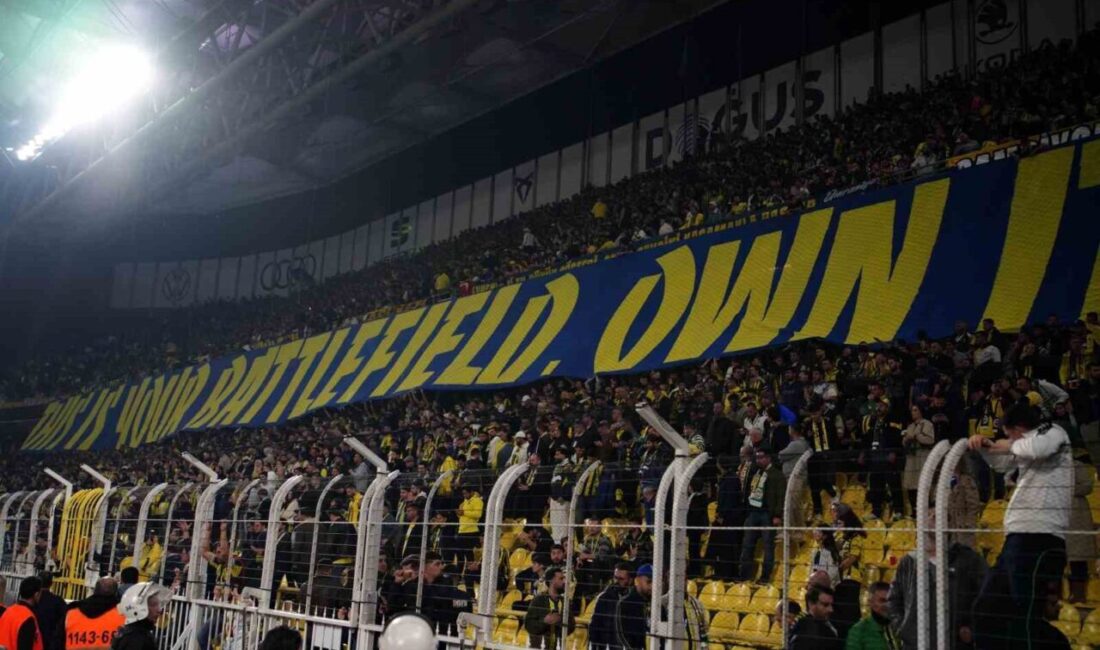 Fenerbahçe, Ferencvaros ile oynanan karşılaşmanın ardından Galatasaray maçı için pankart açtı. Fenerbahçe'nin Ferencvaros ile 1-1 berabere kaldığı UEFA Avrupa Ligi maçında,