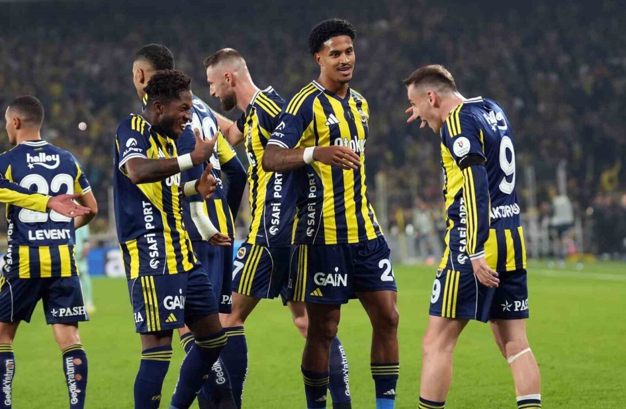 Fenerbahçe, Trendyol Süper Lig’in 12. haftasında Kayserispor'u 4-1 yenerek 4