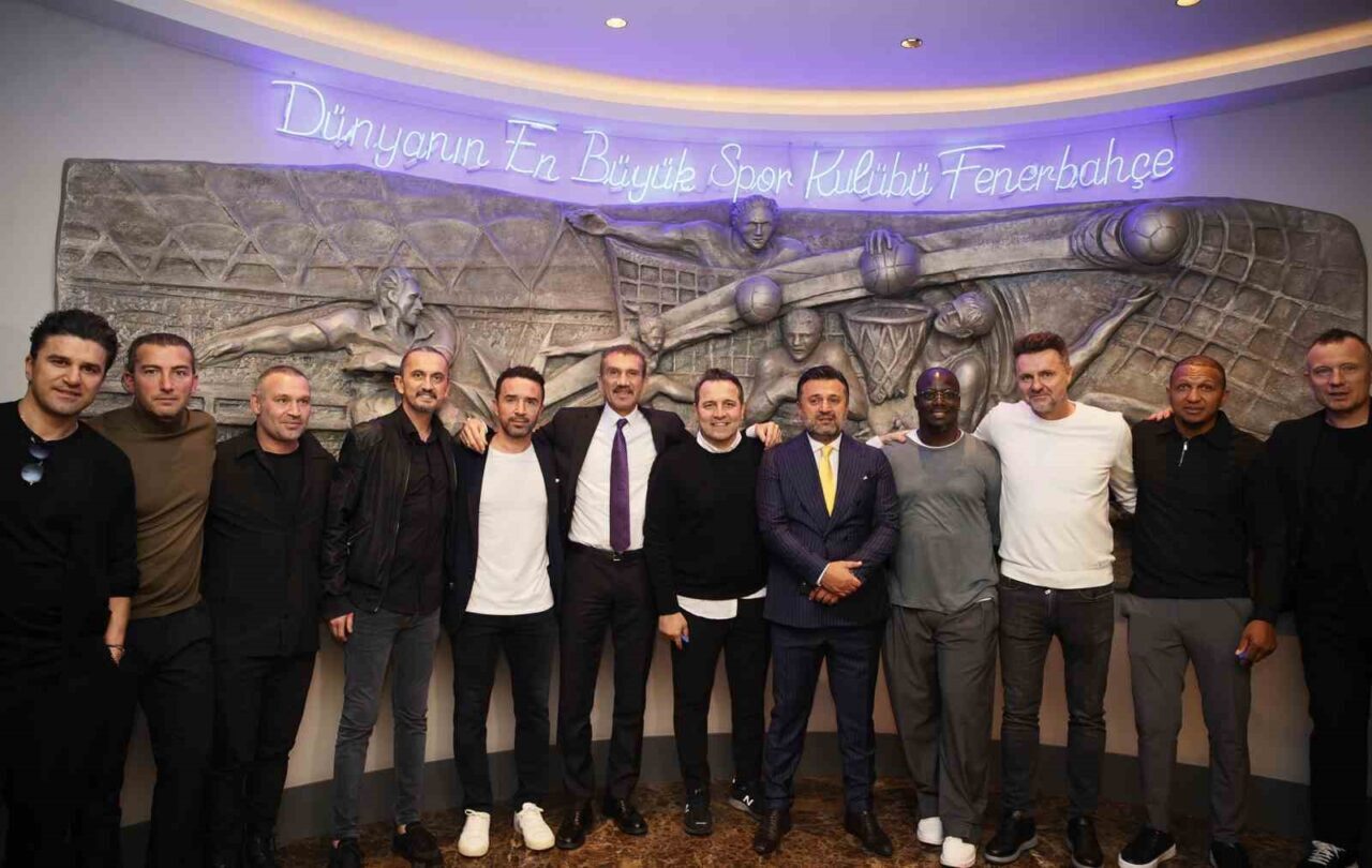 Fenerbahçe, Galatasaray ile oynayacağı derbi öncesinde önemli şampiyonluklar yaşamış futbolcularını