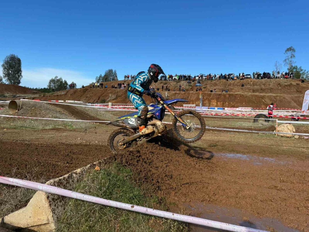 Fethiye'de düzenlenen Enduro ve ATV Şampiyonası, zorlu hava koşulları ve