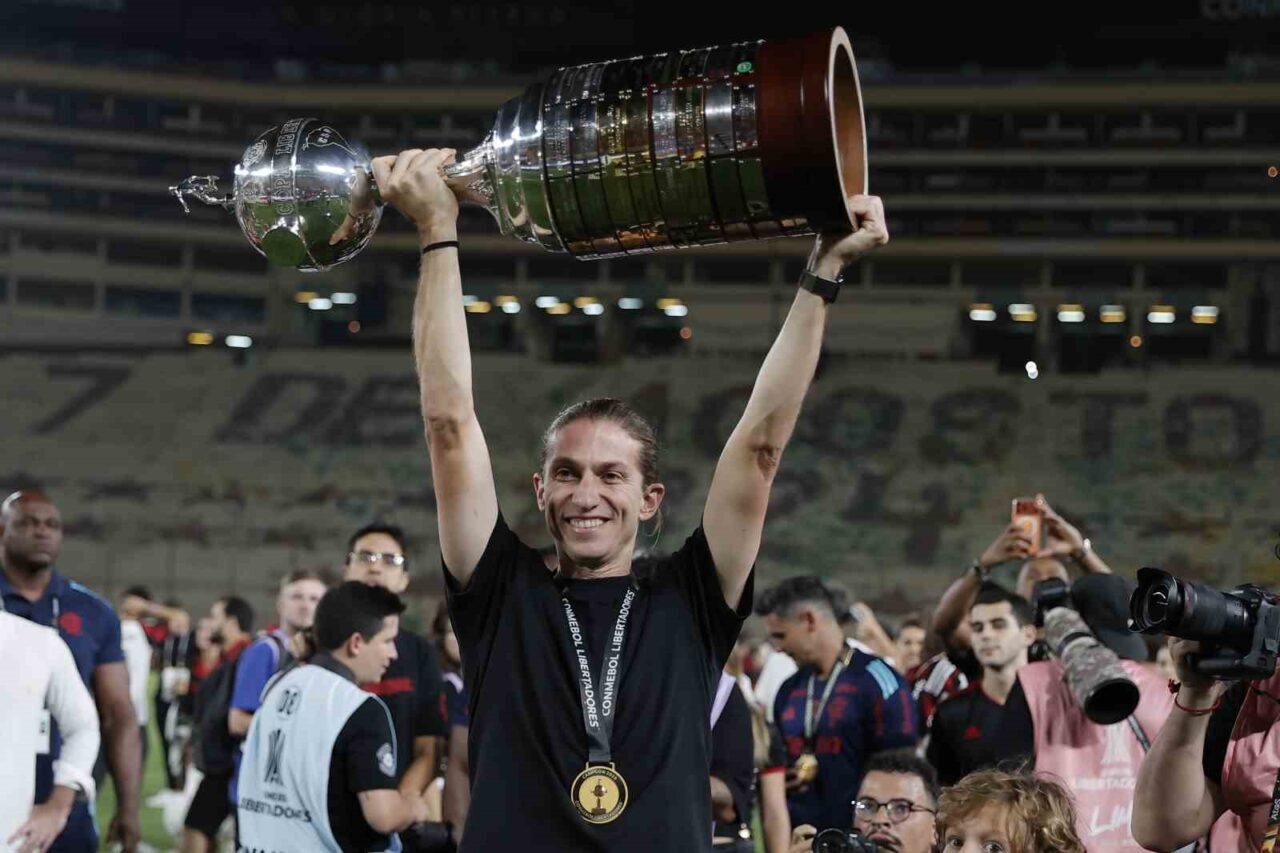 Brezilyalı teknik direktör Filipe Luis, 2024 Haziran'da başladığı kariyerinde Flamengo