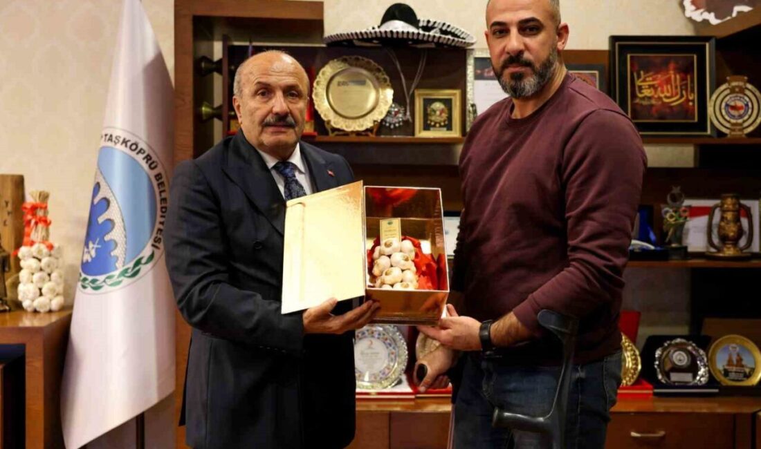 Taşköprü Belediye Başkanı Hüseyin Arslan, Gazze’de bir bacağını kaybedip geri