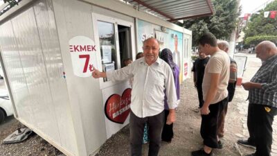 Hatay'ın Dörtyol ilçesinde, 15 TL'ye satılan ekmek, Dörtyol Belediyesi'nin Halk