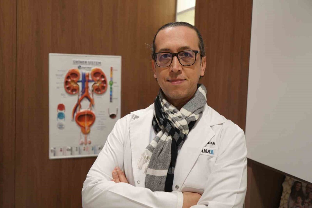 Üroloji Uzmanı Doç. Dr. Önder Çınar, prostat kanserinin doğru tanısı