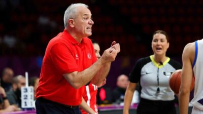 Galatasaray Kadın Basketbol Takımı, Başantrenör Ekrem Memnun'la karşılıklı anlaşma ile