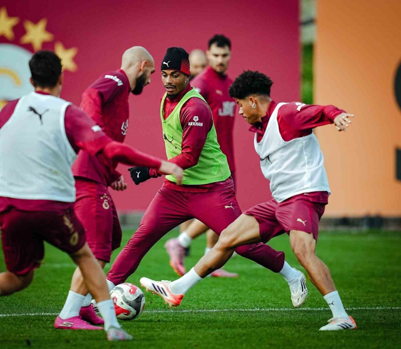 Galatasaray, Kocaelispor ile oynayacağı maç için antrenmanlarına başladı. Kemerburgaz Metin