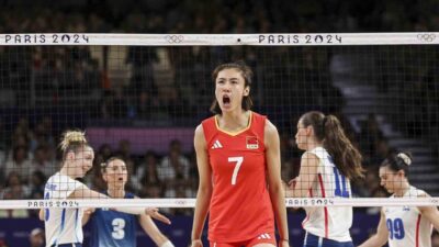 Galatasaray Kadın Voleybol Takımı, Çinli orta oyuncu Wang Yuanyuan ile