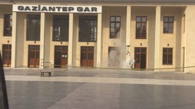 Gaziantep Gar İstasyon Meydanı'nda şüpheli bir kişi, bıraktığı çanta sebebiyle