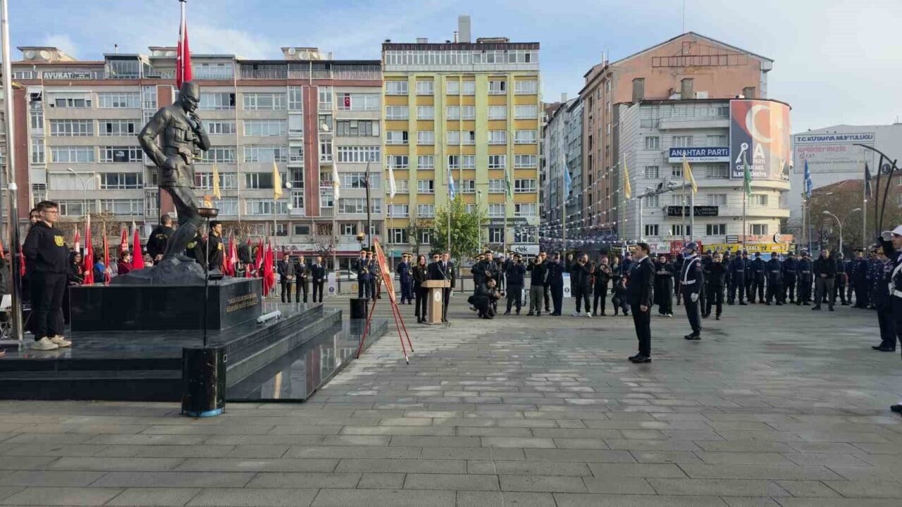 Gazi Mustafa Kemal Atatürk, vefatının 87. yıl dönümünde Kütahya'da anıldı.
