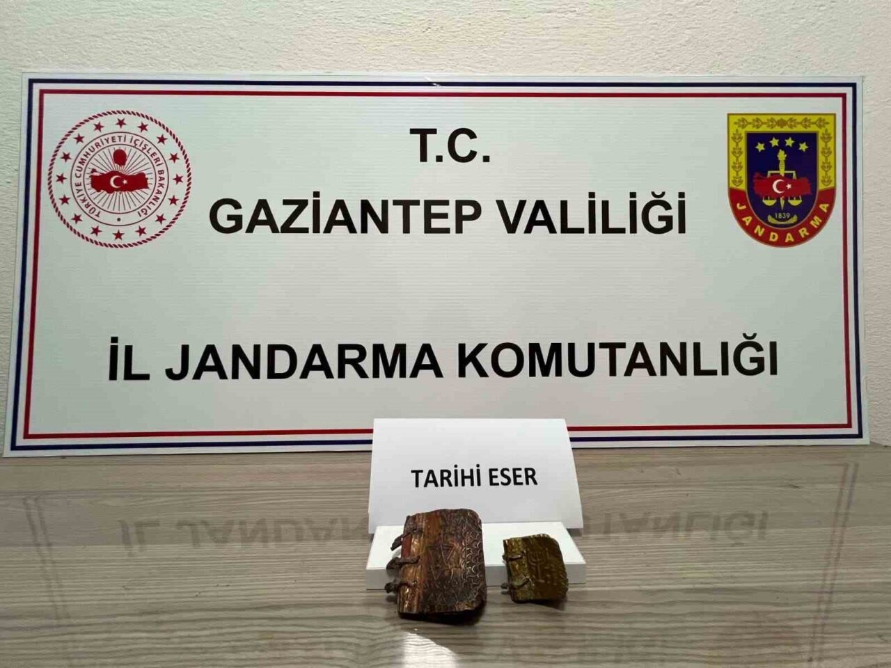 Gaziantep'te, sahte tarihi eser satışı yapmaya çalışan O.Y. ve Ö.Y.