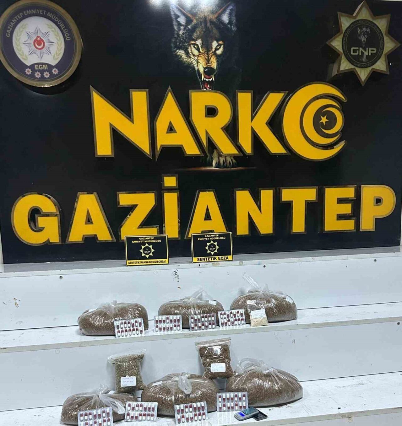 Gaziantep’te Uyuşturucuyla Mücadele Operasyonunda 5 Kilogram Sentetik Kannabinoid Ele Geçirildi, 3 Kişi Gözaltına Alındı