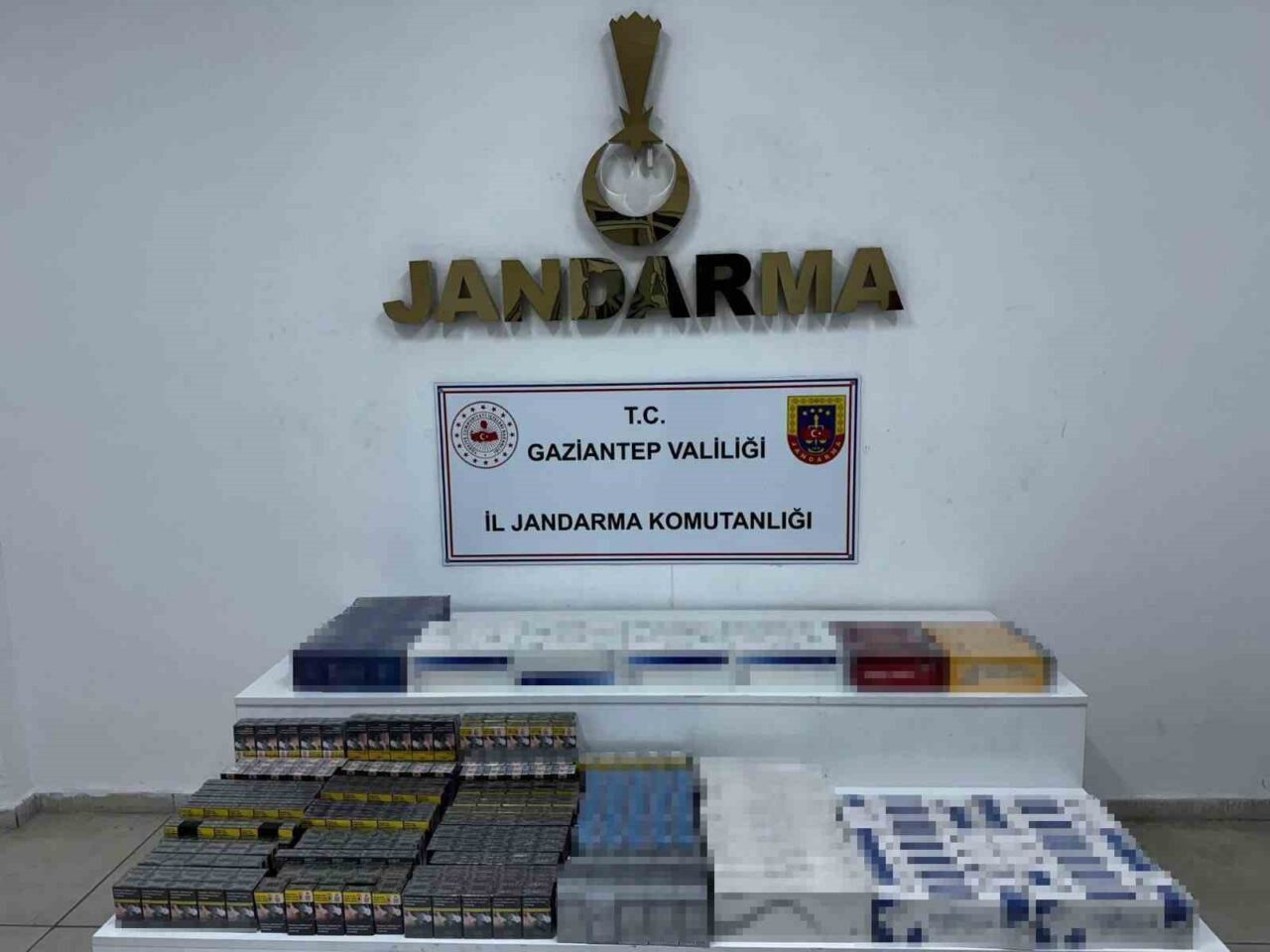 Gaziantep'te jandarma, son bir ayda uyuşturucu ve kaçakçılık operasyonları düzenleyerek