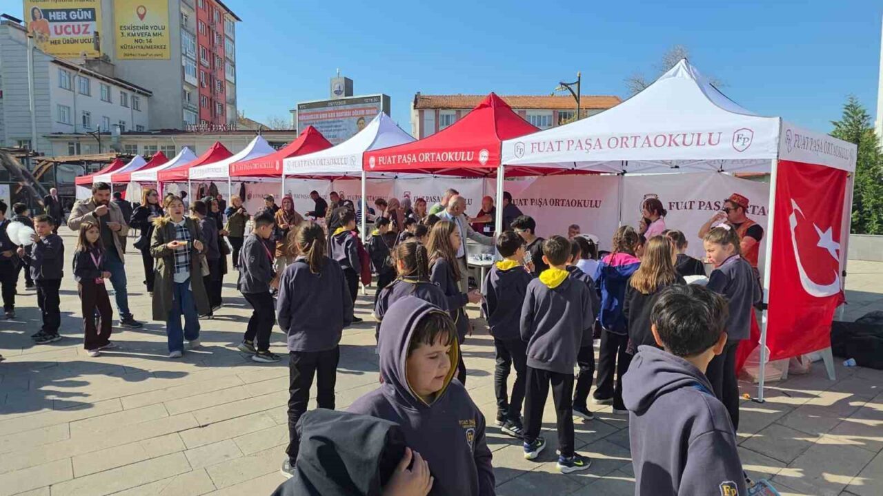 Kütahya Fuat Paşa Ortaokulu, Gazze’ye yardımcı olmak için hayır çarşısı