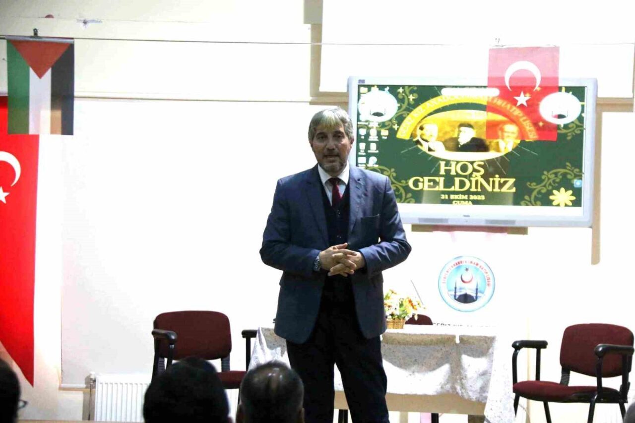 Kütahya İl Milli Eğitim Müdürü Mustafa Yılmaz, Gediz'de yaptığı ziyaretler