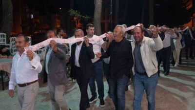 Bilecik'in Gölpazarı ilçesinde düzenlenen düğünde gelin Rumeysa Alacalar ve damat