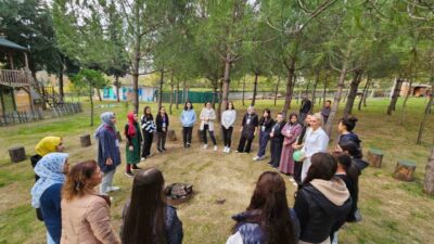 Samsun’da "Genç AR-GE Anne-Kız Keşif Kampı" düzenlendi. Kamp, Atakum'daki liselerde