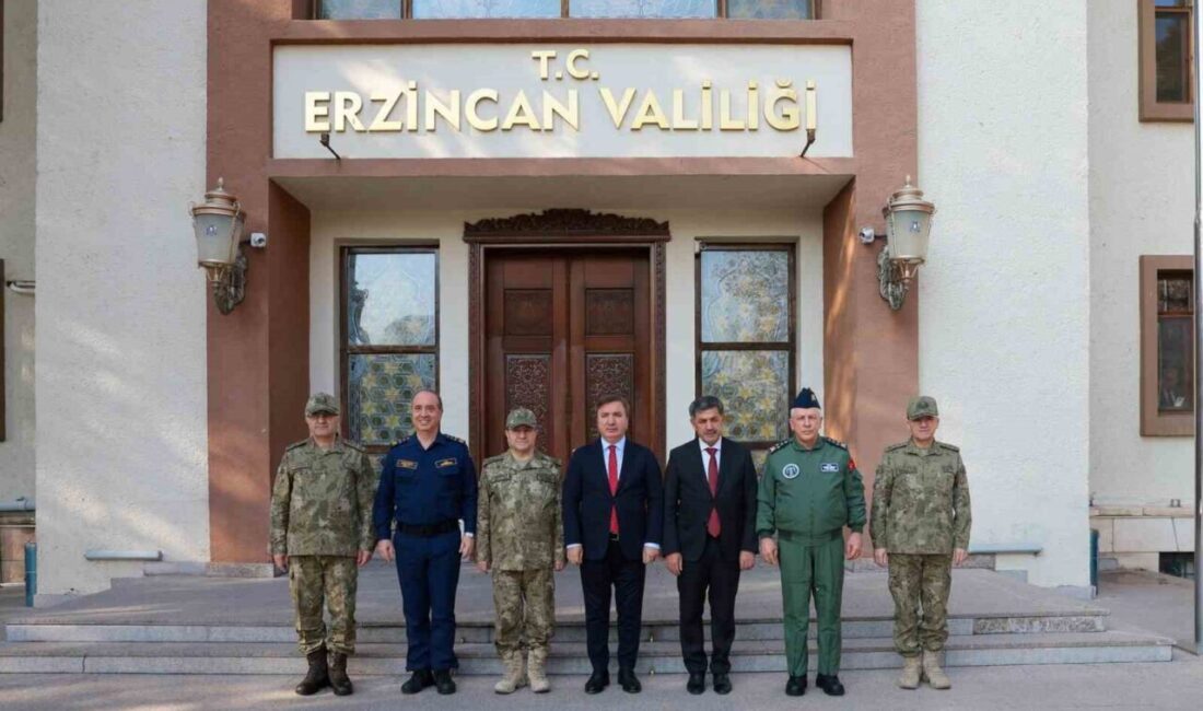 Genelkurmay Başkanı Selçuk Bayraktaroğlu Erzincan’da Vali Hamza Aydoğdu’yu Ziyaret Etti Erzincan'a giden Genelkurmay Başkanı Orgeneral Selçuk Bayraktaroğlu, Kara Kuvvetleri Komutanı