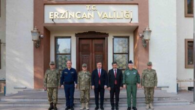 Erzincan'a giden Genelkurmay Başkanı Orgeneral Selçuk Bayraktaroğlu, Kara Kuvvetleri Komutanı