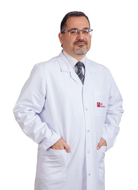 Uzman Dr. Mehmet Uluğ, Eskişehir'de gıda zehirlenmesinin belirtilerinin mide bulantısı